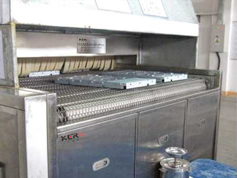 單槽超聲波清洗機的使用要注意什么？