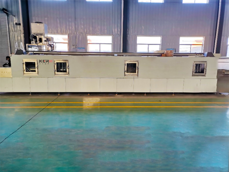 液晶玻璃光學(xué)超聲波清洗機(jī)設(shè)備有什么特點(diǎn)？